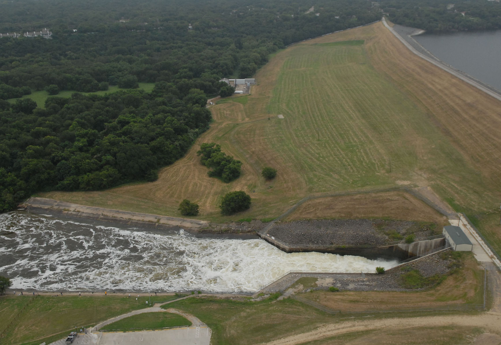 Lake Waco and dam